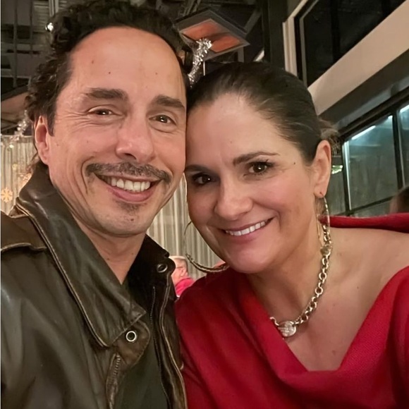 Meet your Posher, Jennifer - Picture 1 of 1